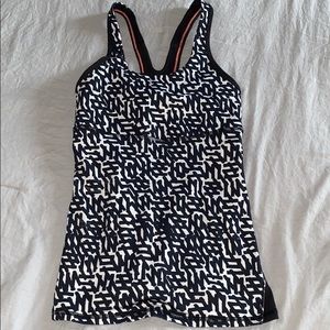 Lululemon tank